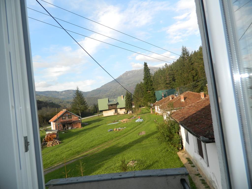 Apartman Sutjeska Т'єнтіште Екстер'єр фото